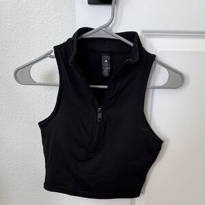 Vitality Black Sleeveless Zip-Up Athletic Top Size Medium